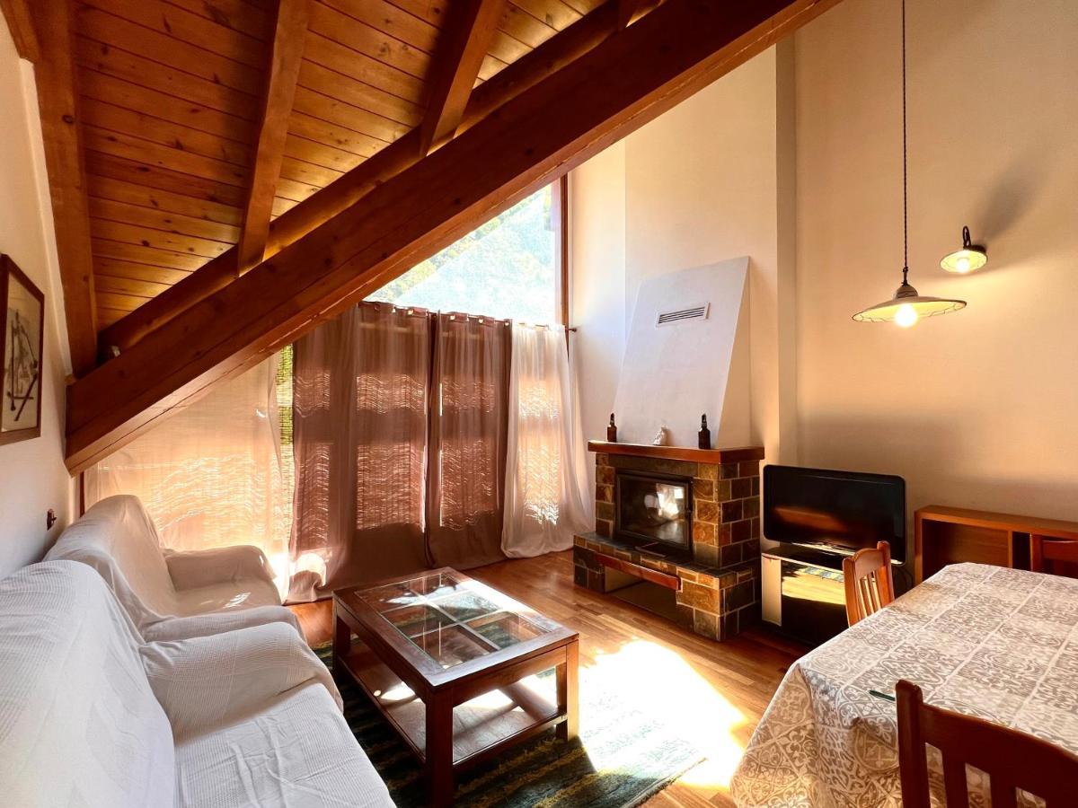 Apartament La Noguera - L'Amfitriona Rialp Exterior photo